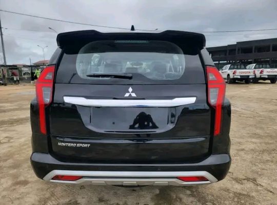 Mitsubishi Montero Sport