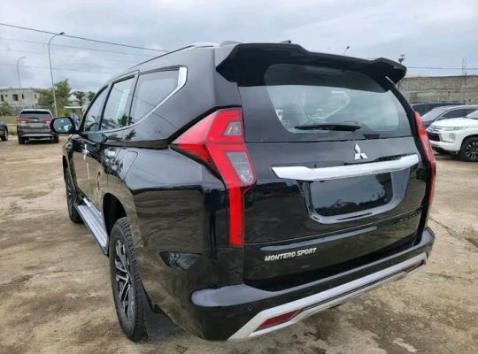 Mitsubishi Montero Sport