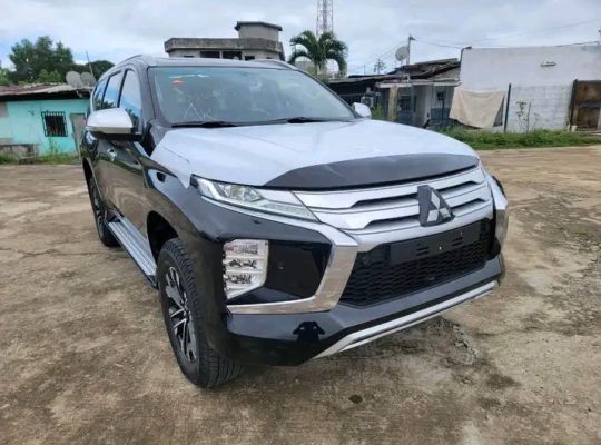 Mitsubishi Montero Sport