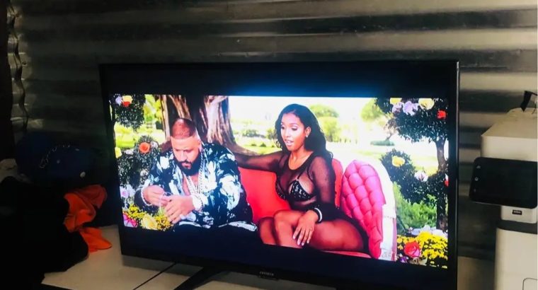 Téléviseur 32 pouces