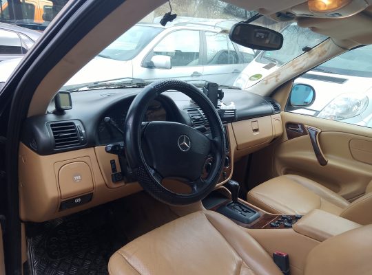 Mercedes Benz ML 320