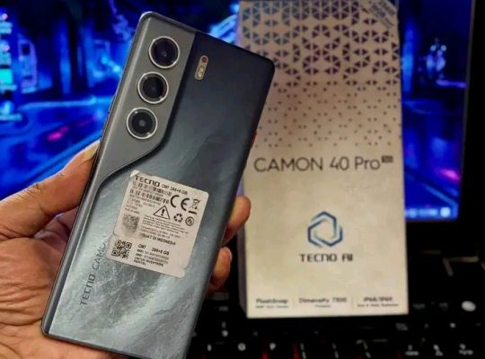 Tecno camon 40 pro