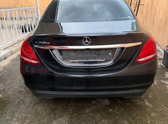 Mercedes C200d