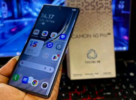 Tecno camon 40 pro