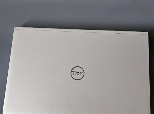 Dell Inspiron 7300 i5 11e génération