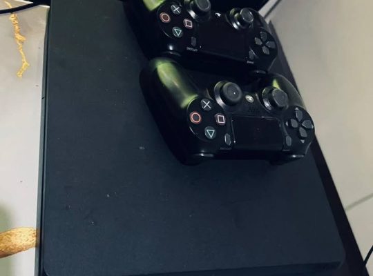 2 PS4 Slim en promotion