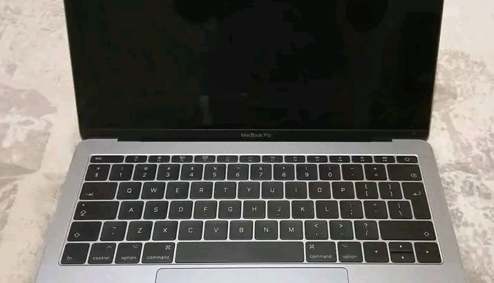 MacBook Pro M1 14