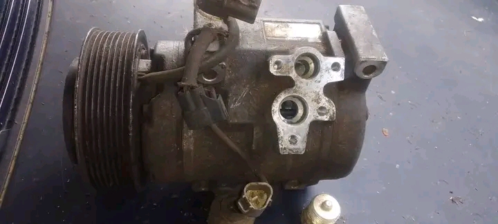 Compresseur Toyota Alphard