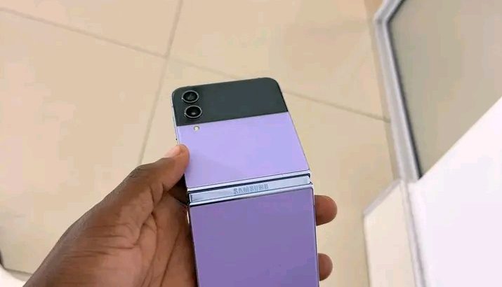 Samsung Z Flip 4
