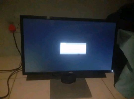 Moniteur Dell 24 pouces