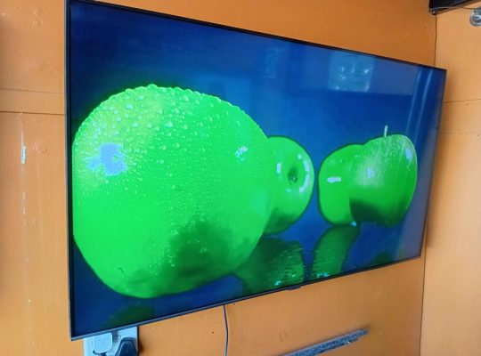 TV Samsung QLED 58 pouces SMART avec télécommande