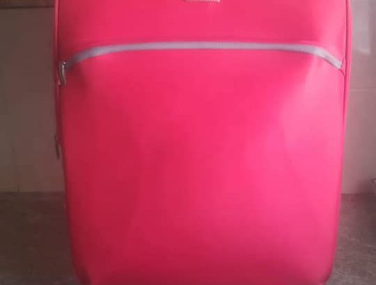 Télé Smart connecté 55 pouces – Grande valise
