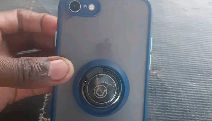 iphone 8 64Go