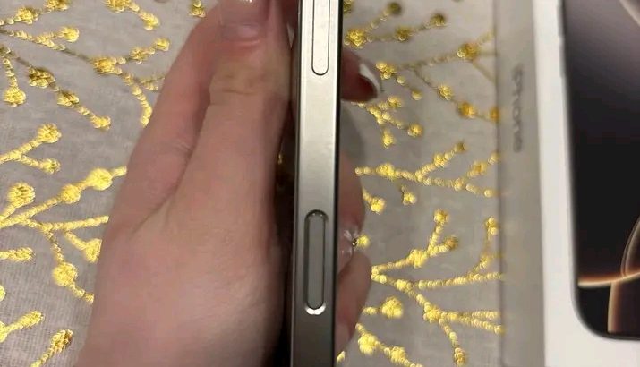 iphone 16 pro 128 Go titan