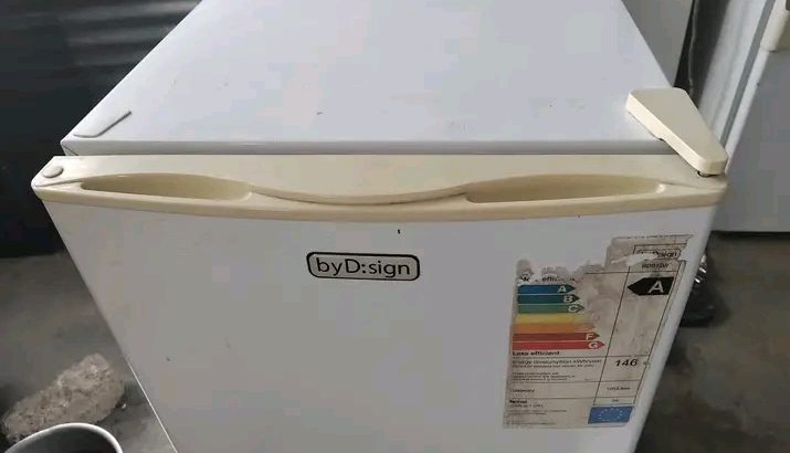 Mini-frigidaire
