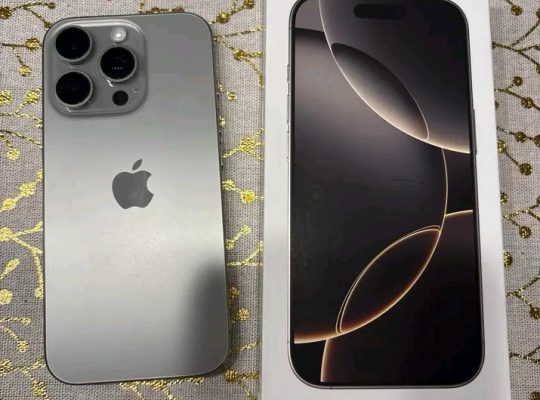 iphone 16 pro 128 Go titan