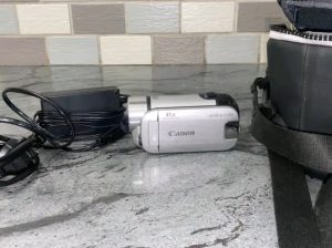 Caméscope vintage des années 2000
