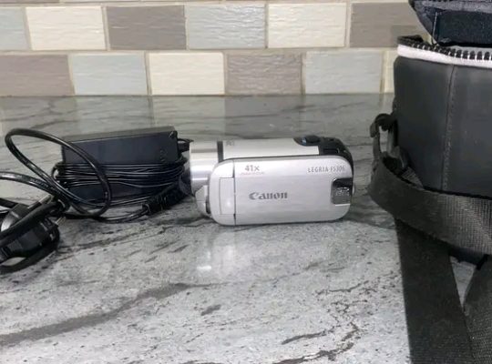 Caméscope vintage des années 2000