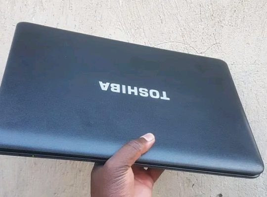 Toshiba Satellite    . Intel  Duo Core