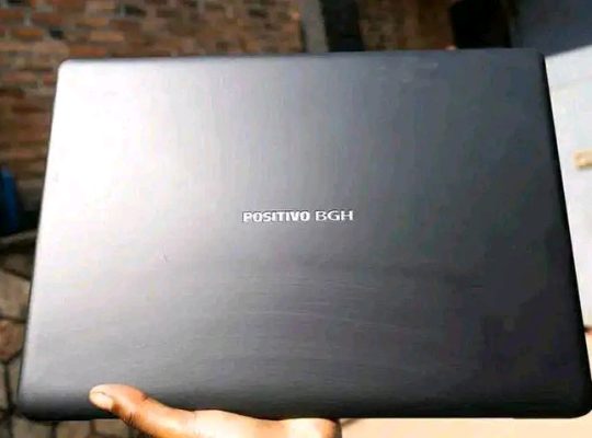 POSITIVO BGH 
Intel Core i7