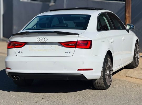 AUDI A3 SEDAN 1.8 QAUTRO MODÈLE 2015
