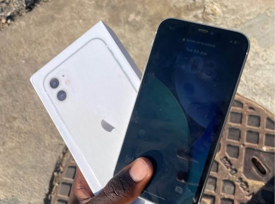 iPhone 11
