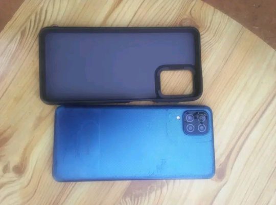 Samsung a12