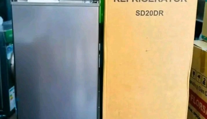 Réfrigérateur Smartec 200L