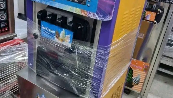 Machine à glaces