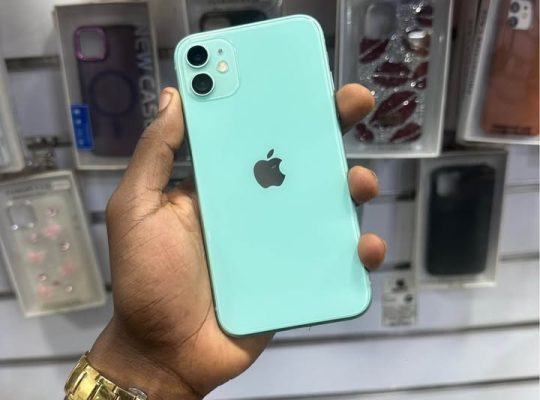 iPhone 11 128 Go NF