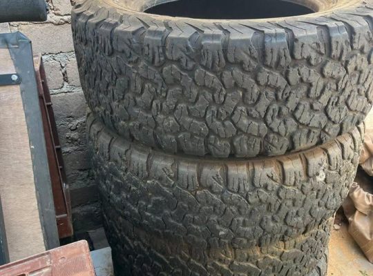 Pneus LT265/65R17