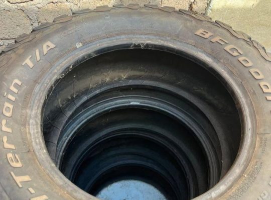Pneus LT265/65R17