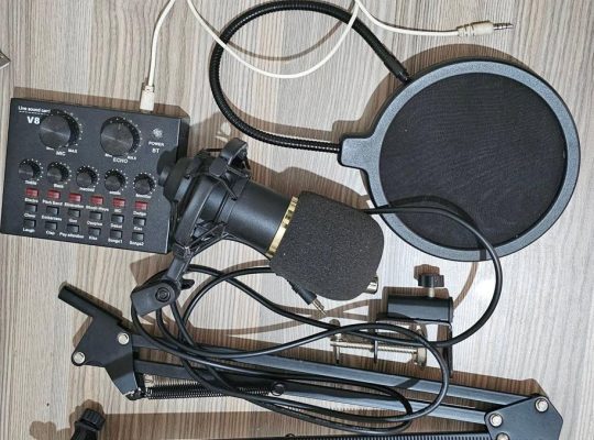Microphone V8 Studio