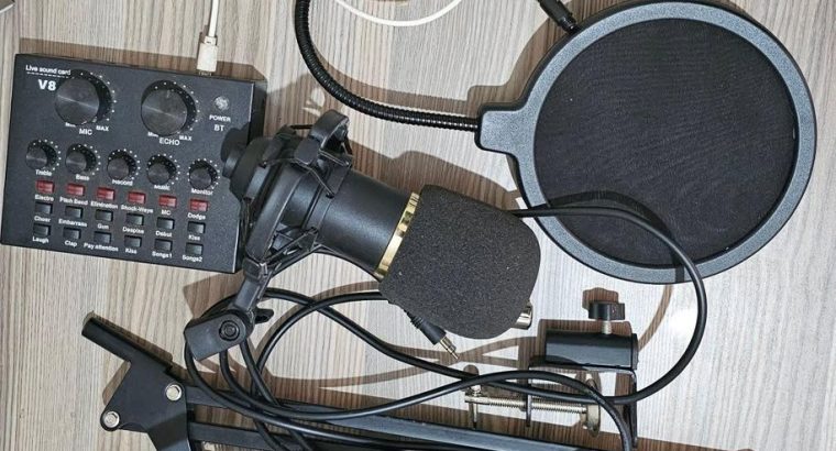 Microphone V8 Studio