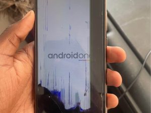 Écran endommagé sur un Nokia 7 Plus