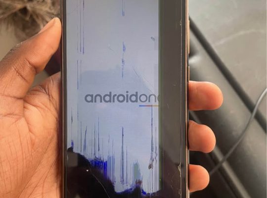 Écran endommagé sur un Nokia 7 Plus
