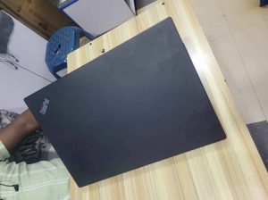 ThinkPad T14, Core i5