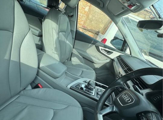 2018 AUDI Q7