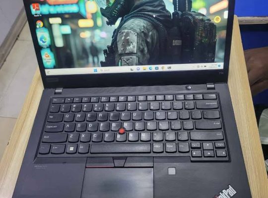 ThinkPad T14, Core i5