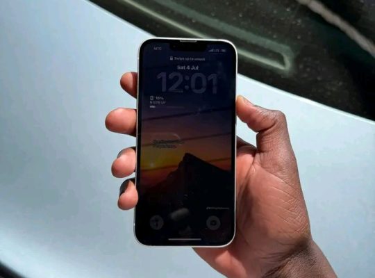 iPhone 13 standard