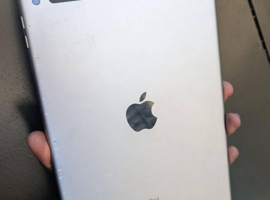 Apple iPad