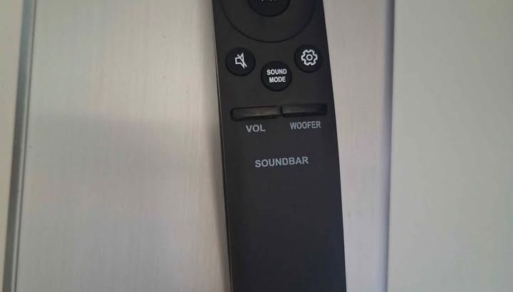 Barre de son incurvée haut de gamme Samsu...