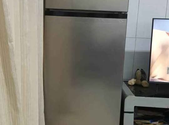 Réfrigérateur Chiq 270 litres, dégivrage