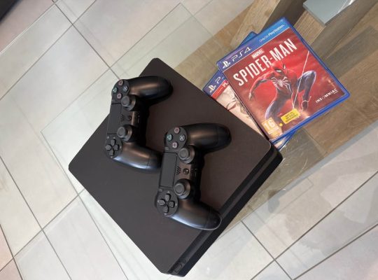 PS4