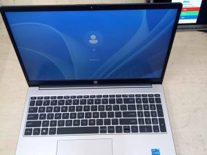 Ordinateur portable HP 250 G10 i5
