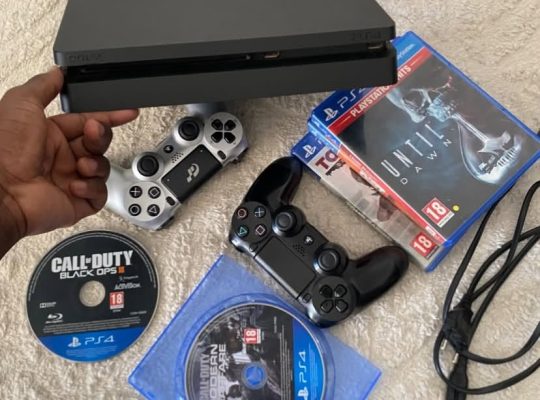 PS4 Slim