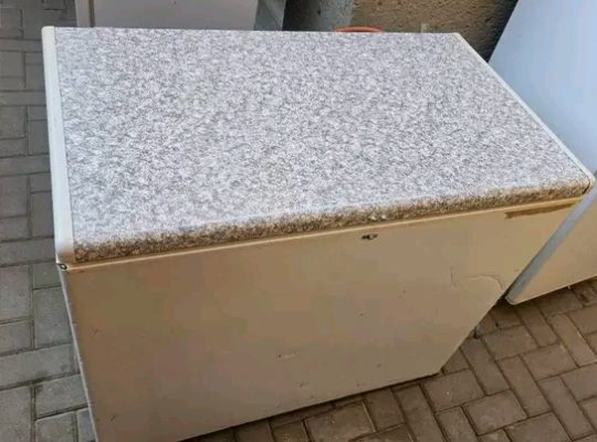 Congélateur de 280 litres