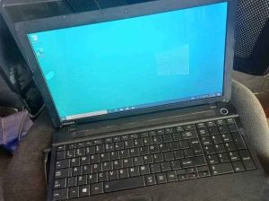 Toshiba core i3