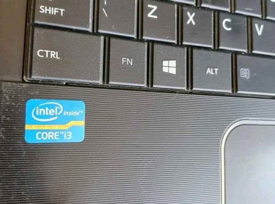 Toshiba core i3