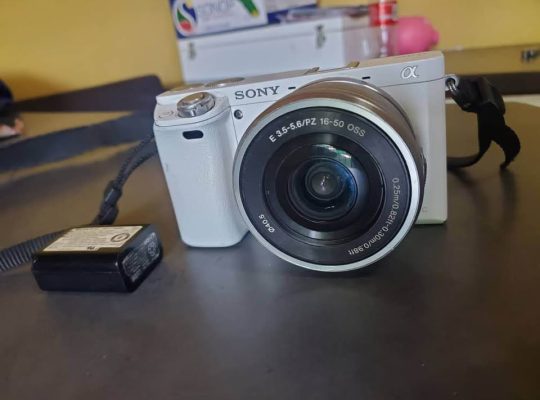 Sony A6000